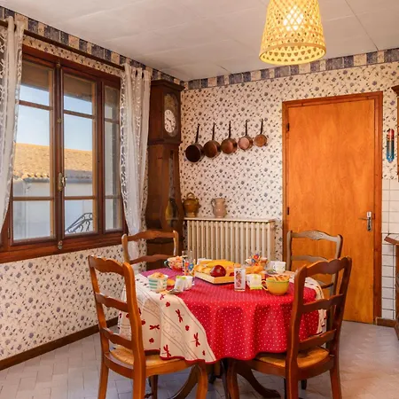 Casa de Férias L'oustal 3 Avec Grand Jardin Parking Gratuit *